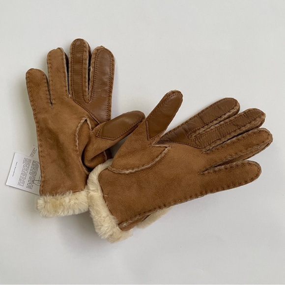 UGG Sheepskin Exposed Seam Gloves, chestnut - Picture 6 of 13
